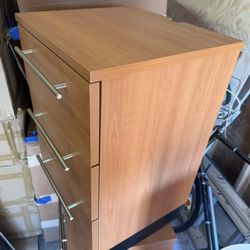 Pair of Solid Comfort 3-Drawer Nightstands – Made in USA