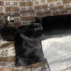 Gucci Glasses Black Black Gray