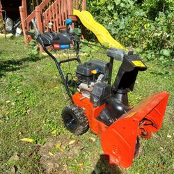 Toro Power Max-724 OE Snowblower 
