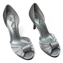 Nina Rhinestone Silk Peep Toe Pump with Ruched Knot in Silver Pearl