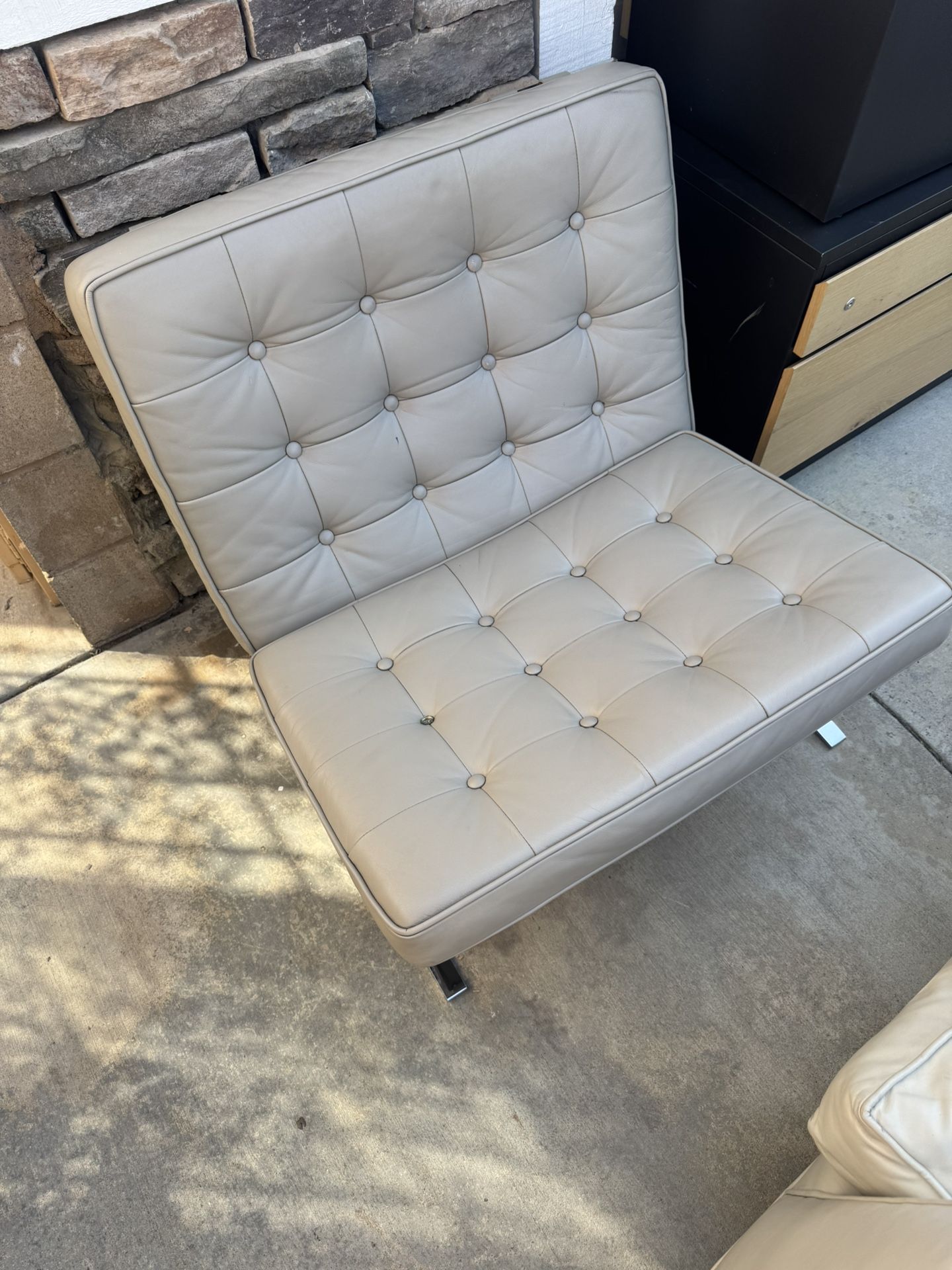 Leather Chair 