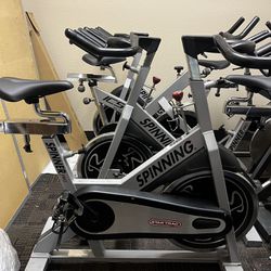 Star Trac Pro Indoor Cycle 
