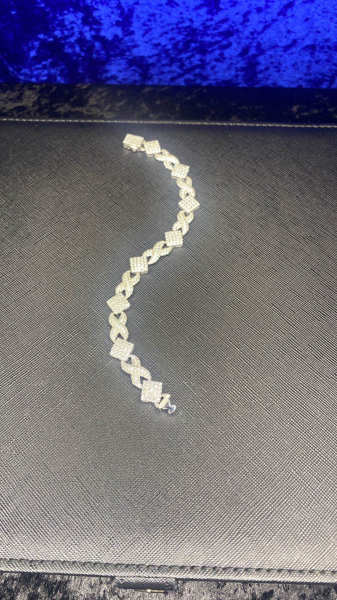 VVS Moissanite 925 Sterling Silver prong Cuban link Chain