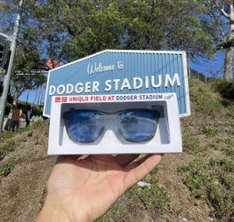 Los Angeles Dodgers Uniqlo Sunglasses Stadium Giveaway 8/23/36