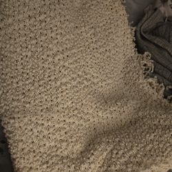 Pretty Beige Knitted Blanket 