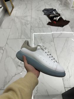 Alexander McQueens Size 44 Fits 10-10.5