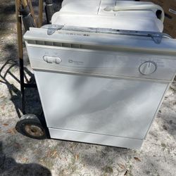 Maytag Dishwasher 