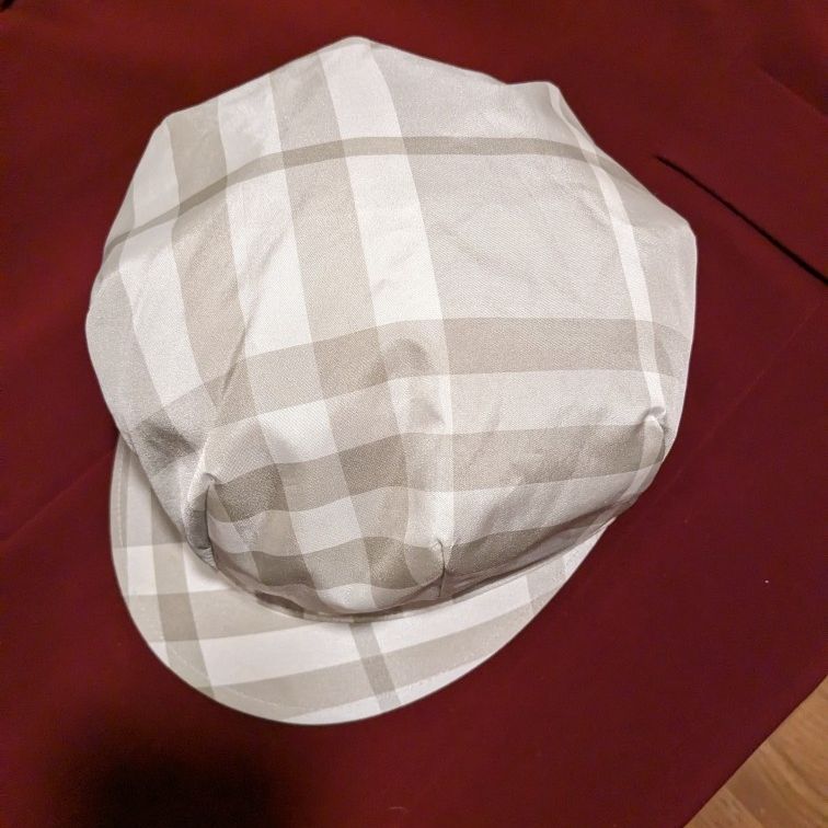 Authentic Burberry Iconic House Check Pageboy Cap Perfect Condition