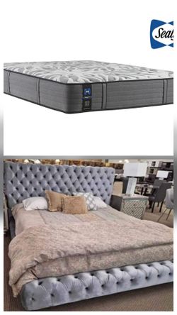 ⚡️RED TAG SALE!⚡️Brand new king size platform bedframe and mattress