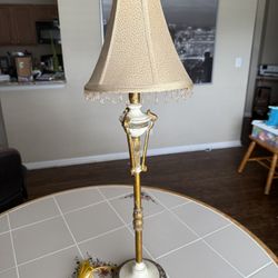 Vintage Lenox Quoizel Ivory Porcelain Brass Table Lamp