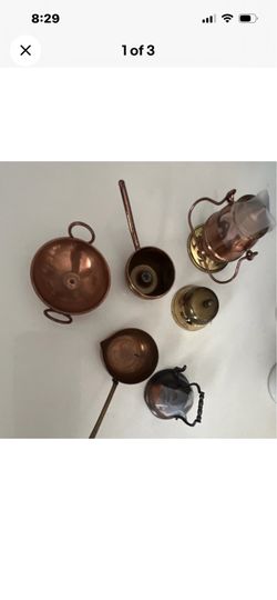 Dollhouse Miniature Kitchenware , Tea Pot . brass / Copper
