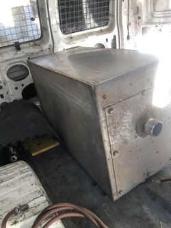 Carpet cleaner recovery tank $250 all Aluminum In Good Condition