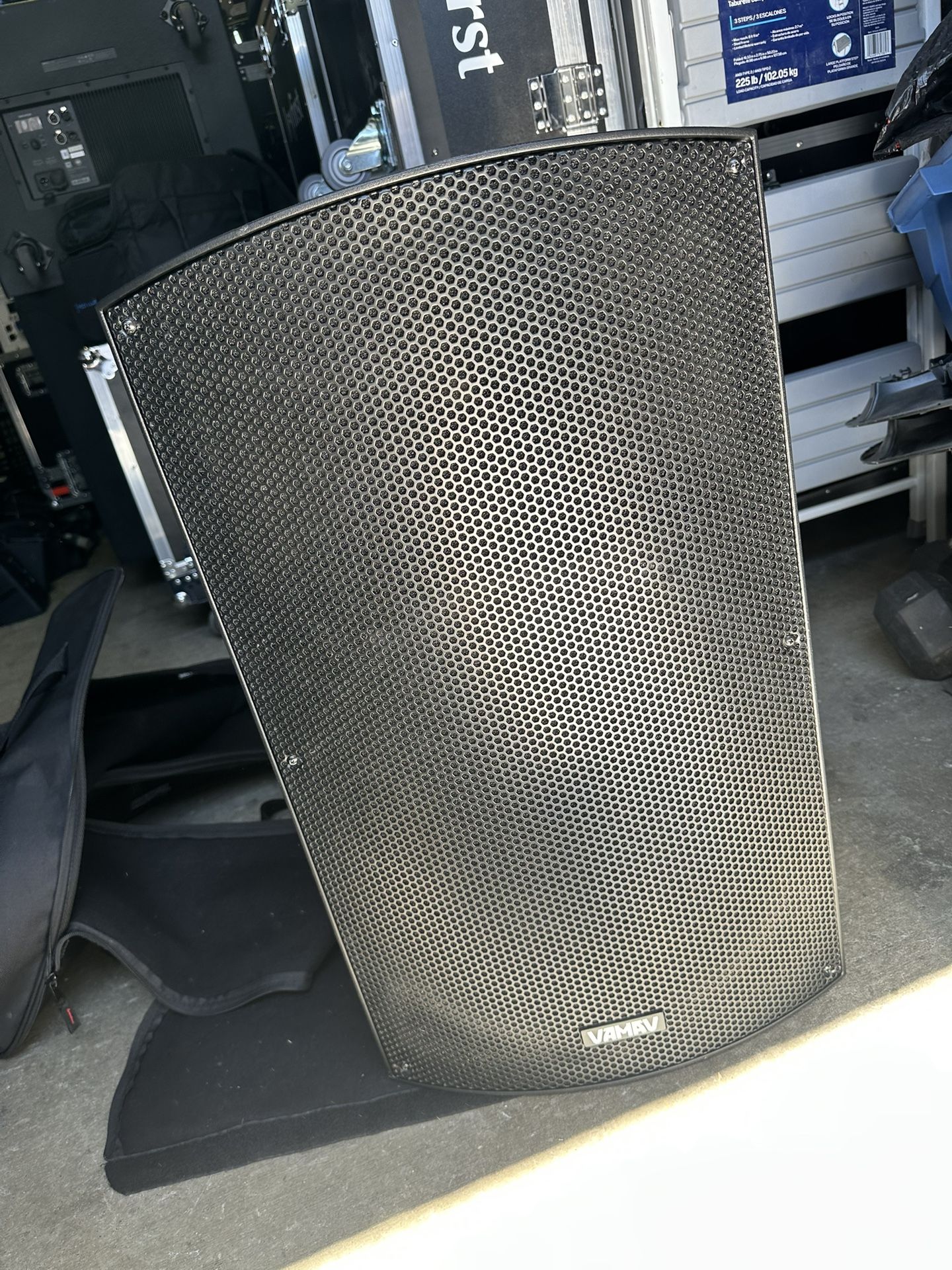 Two Vamav 15” Dj Speakers With Bluetooth