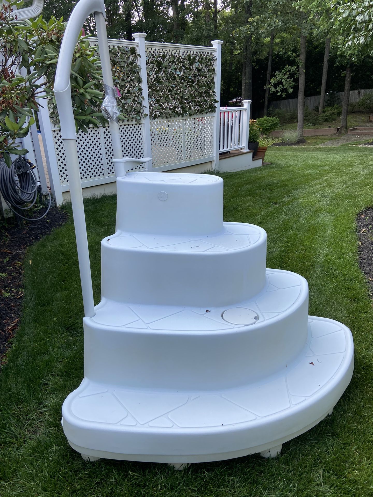 Wedding Cake Step In A Box Pool Staircase