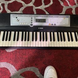 Yamaha YPT-200 Portatone 36 key Piano Keyboard (Without Power Cord & Stand)