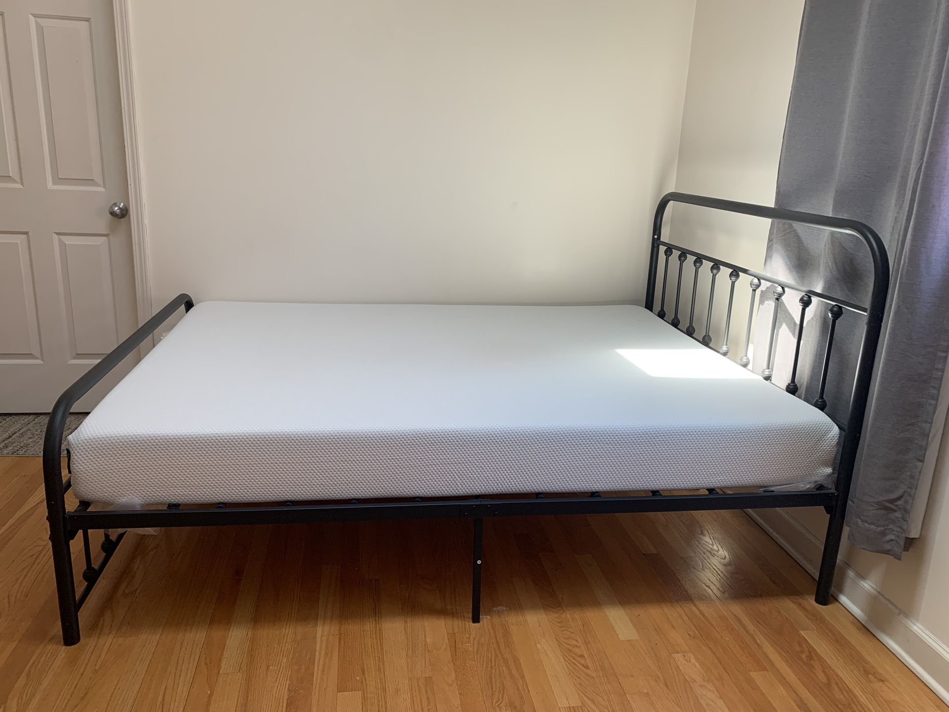 Cot + Bed for Sale in Chicago, IL OfferUp