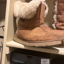 Ugg Size 7