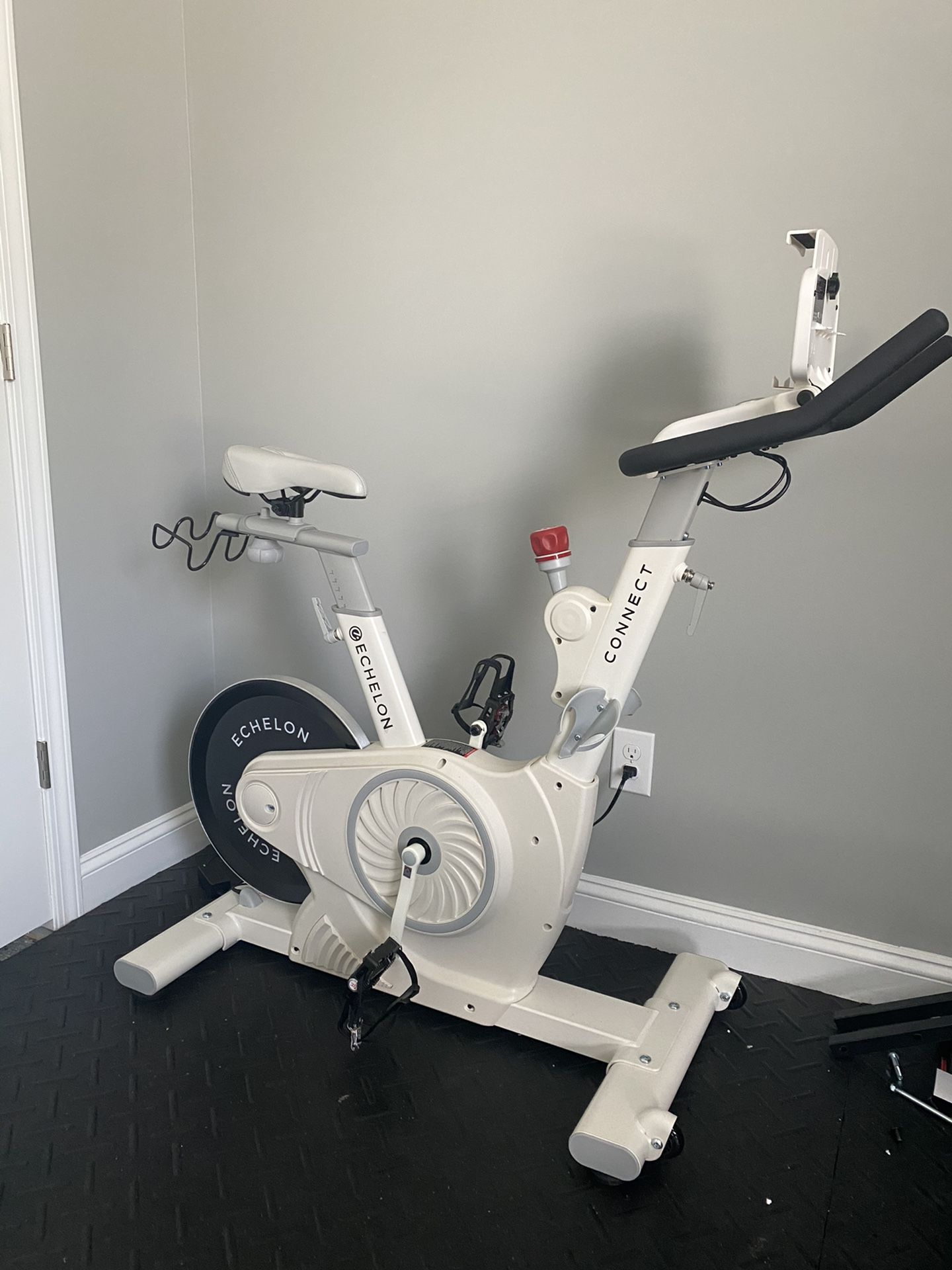 New Echelon Ex-3 Exercise Bike over $200 Off Retail!