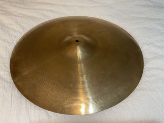 Vintage Zildjian 20” Ride Cymbal Hollow Logo 1970’s Meet at Kempsville library in Virginia Beach or ship at cost