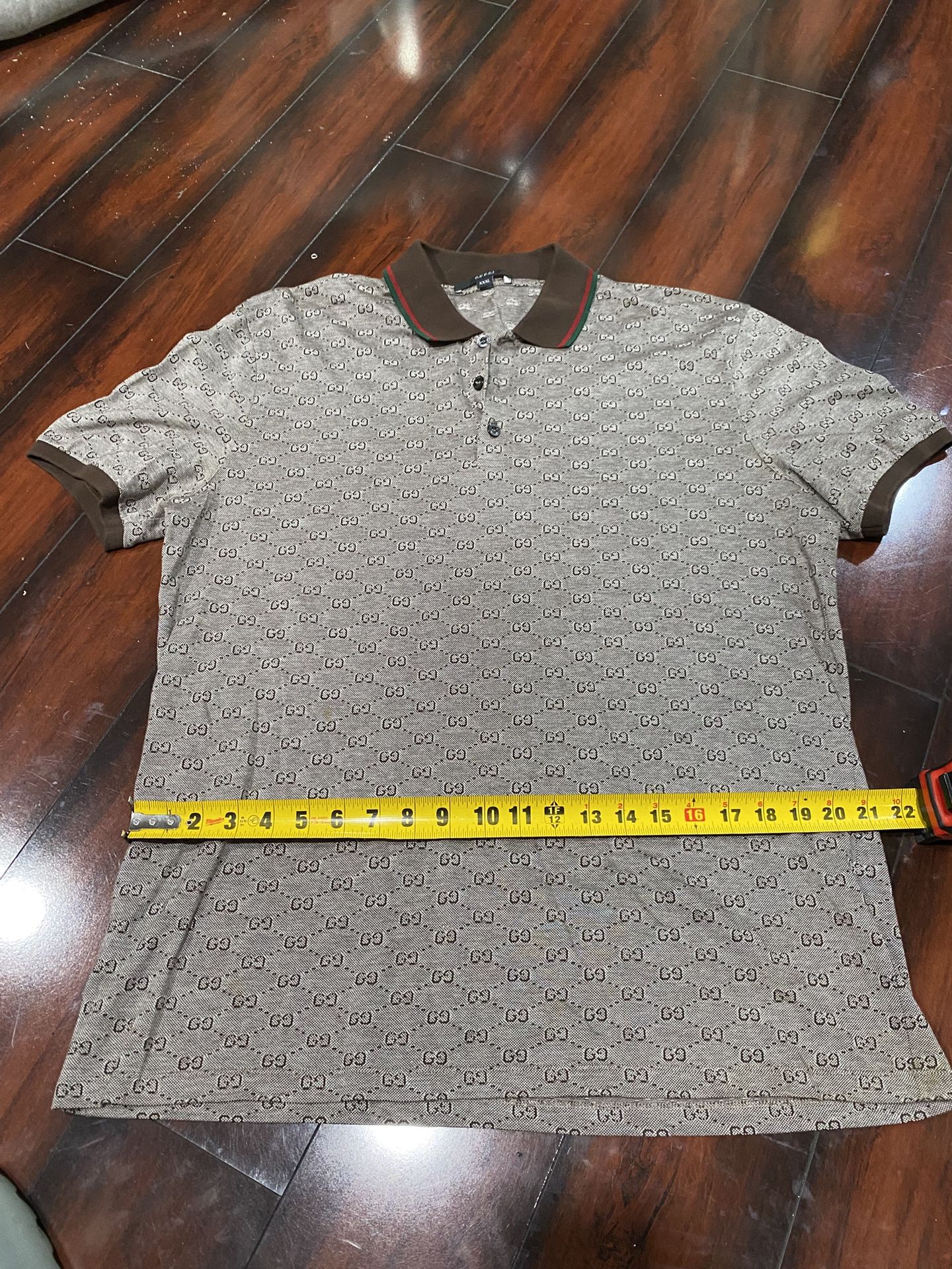 Gucci monogram T-shirt, size 3 XL fits like XL