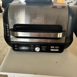 Ninja Foodi XL Pro 5-in-1 Indoor Grill And Griddle 