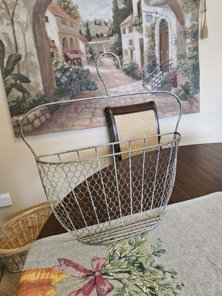 Outdoor Hanging Decor
