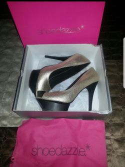 GOLD HEELS!!!