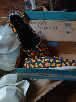 Ladies Candy Corn Shoes. New