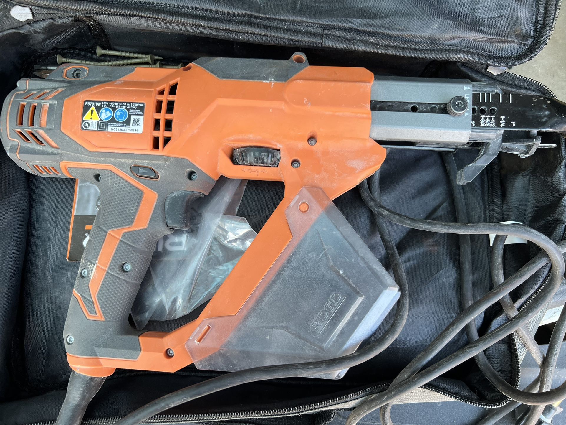 Ridgid Drywall and Deck Collated Screwdriver 