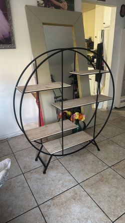 Circle Shelf