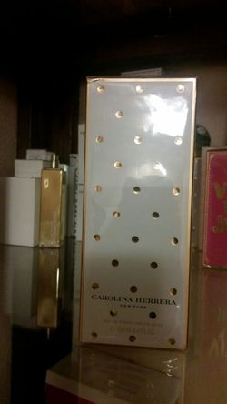 Carolina Herrera 3 4.2oz 100.ML preparese para navidad yo vendo perfumes auténticos