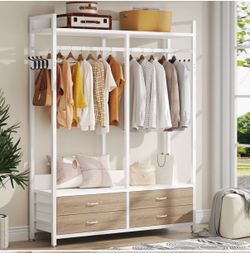 Freestanding closet system