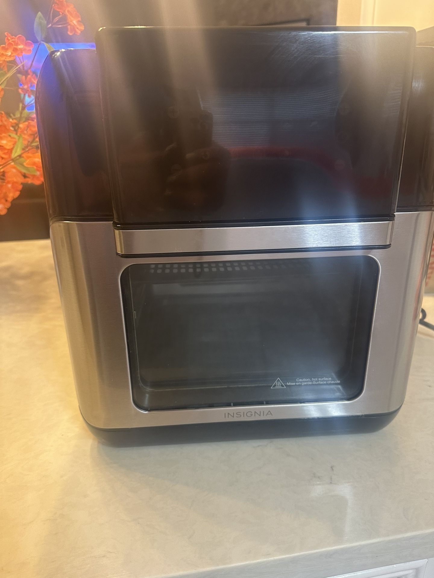 Insignia 10 Qt. Digital Air Fryer Oven