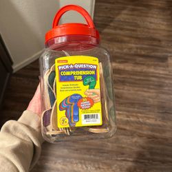Lakeshore Pick-a-question Comprehension Tub