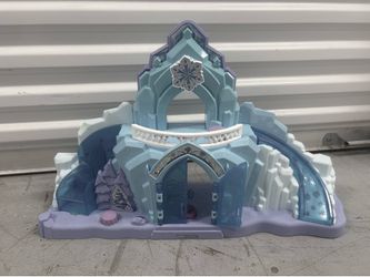 Fisher Price Little People Disney Elsa Musical Light Up Frozen Palace Castle