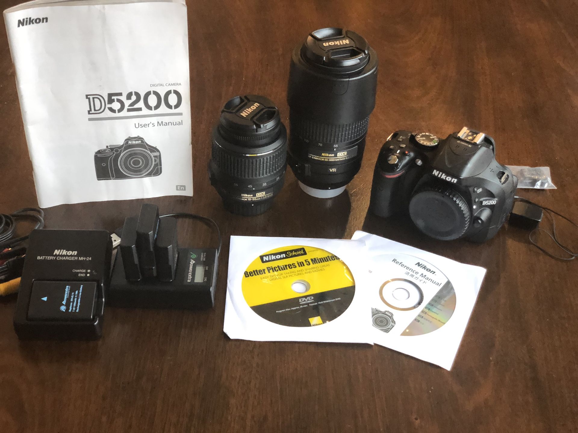 Nikon D5200 Kit with 2 Lenses and all original manuals and DVD’s