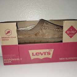Levi's Comfort Lite Clog Slippers Tan Size Large 9.5-10.5 Men’s House Shoe NEW