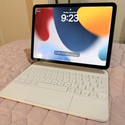 iPad Air 5 + Magic Keyboard (256GB, Purple)– Like New! 💯