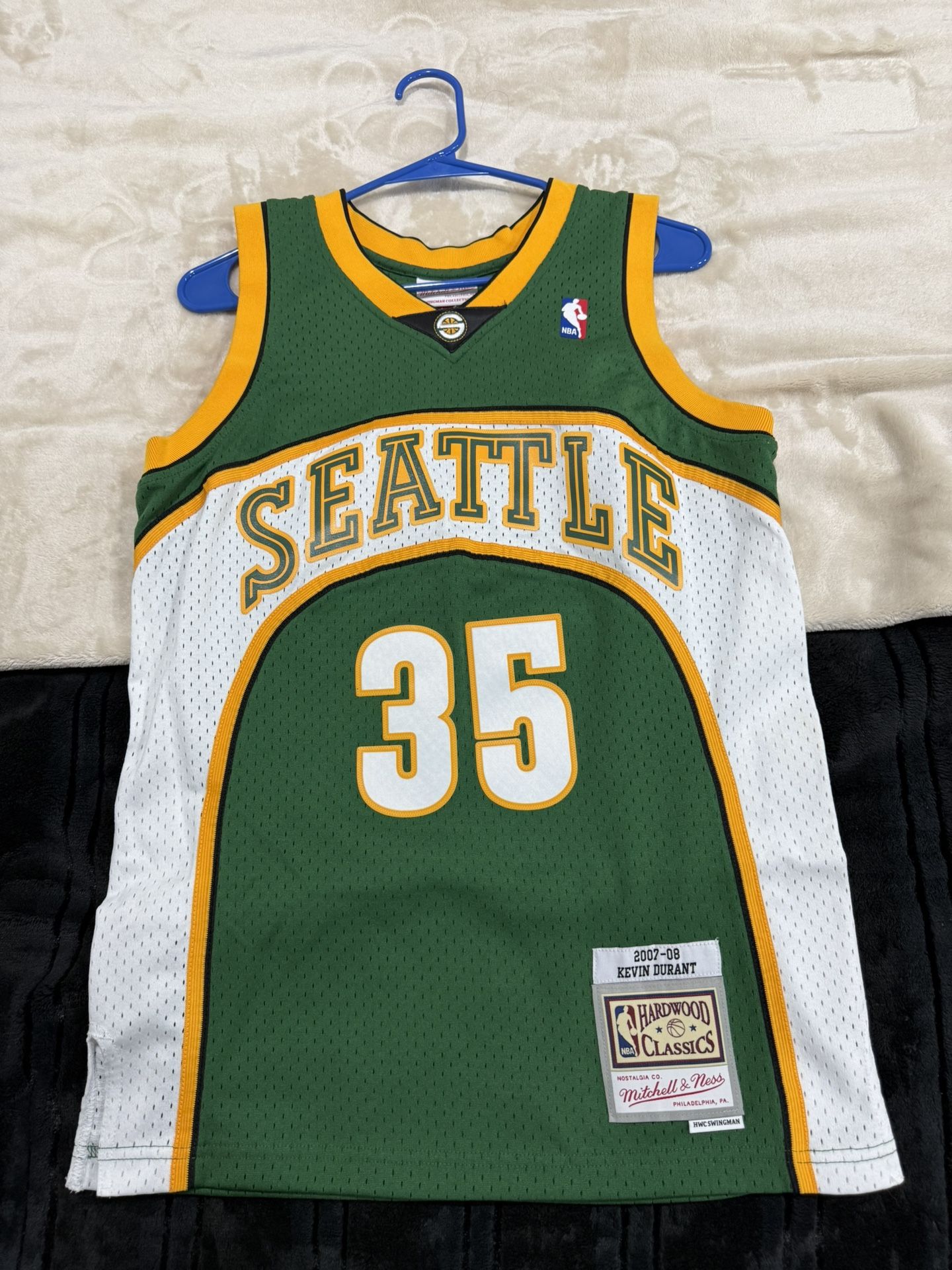 Seattle SuperSonics Kevin Durant Home Jersey (Size Men’s Small)