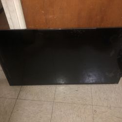 43 In Hisence Built In Roku