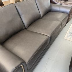 Beautiful Soft Leather Couches @ FURNITURE LOVE ❤️ Same Day Delivery 🚚 