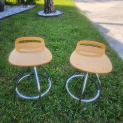 WOOD SWIVEL BAR STOOLS  $19 each 23IN HI