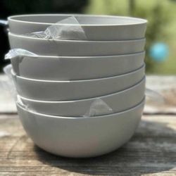 🔹💥6 NEW PLASTIC BOWLS IN LIGHT GREY💥🔹