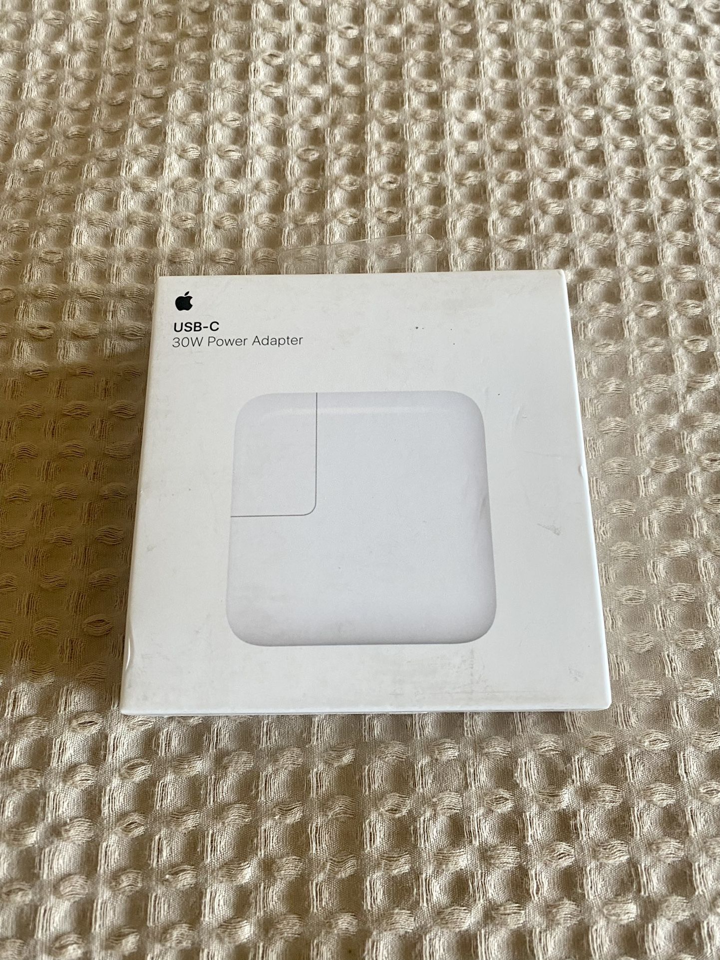 NEW Apple USB-C 30W Power Adapter