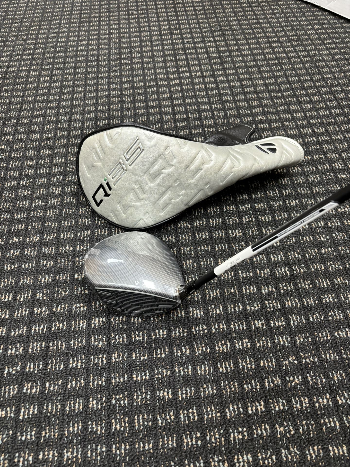 TaylorMade Qi-35 LS 9 X-Stiff