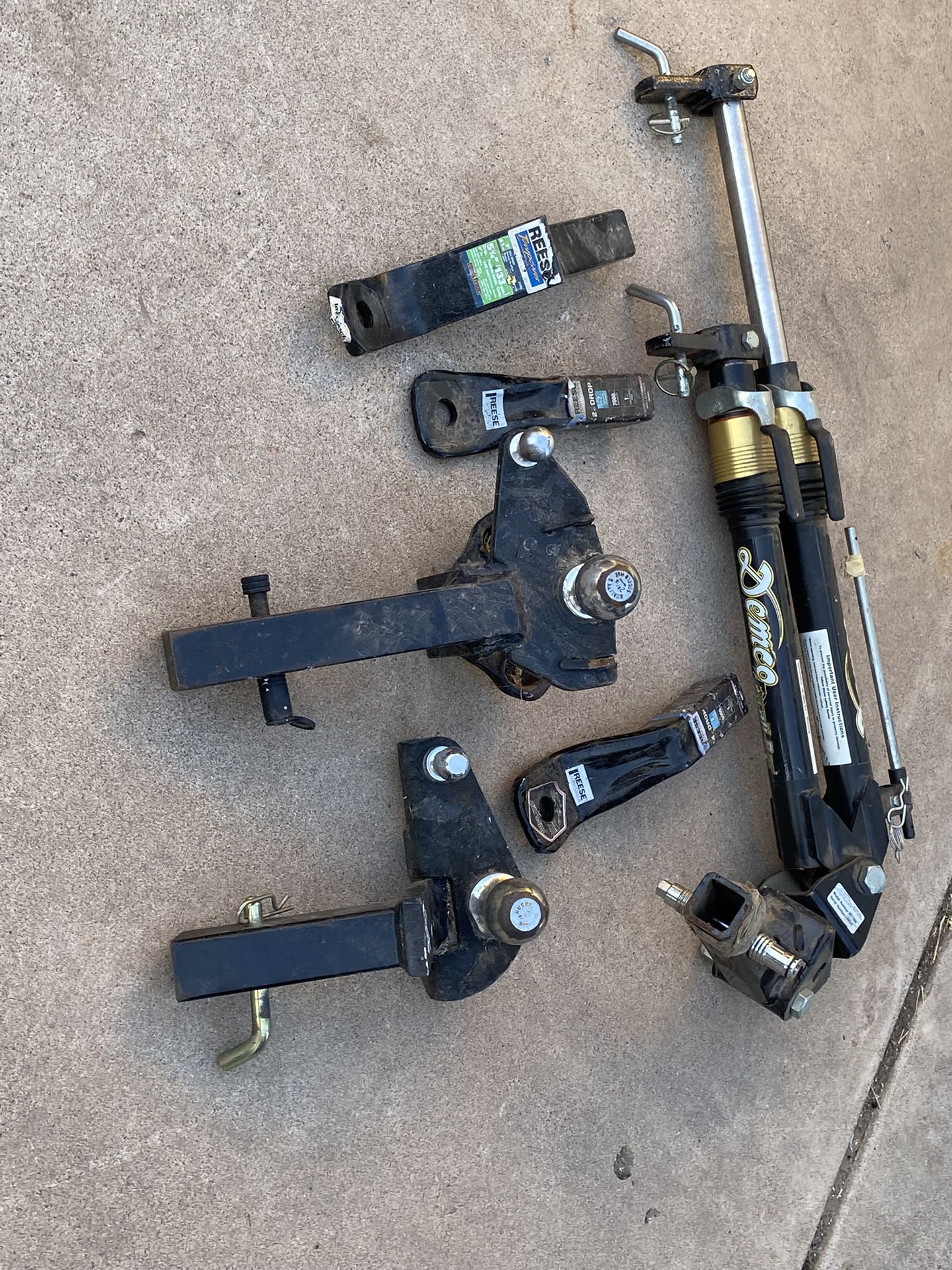Tow Dolly With Hitches