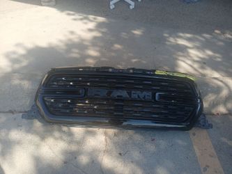 2019-22 Dodge Ram Grill