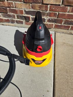 Stinger wet dry vacuum