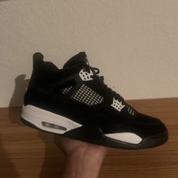 Jordan 4 White Thunder 