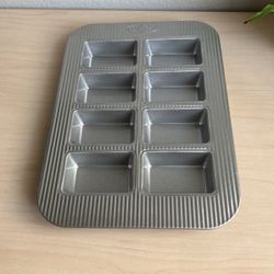 Mini Loaf Pan 8-cavity.